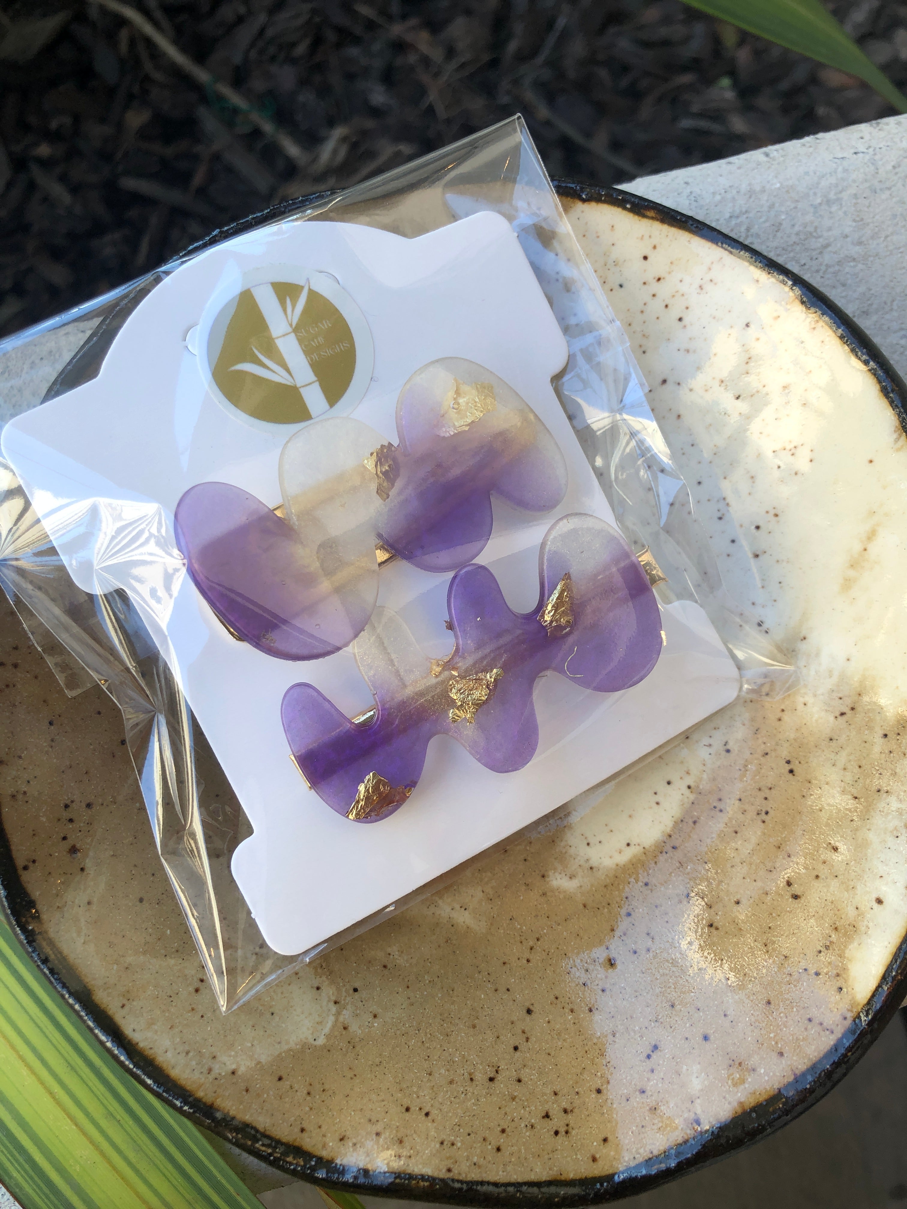 Resin clips