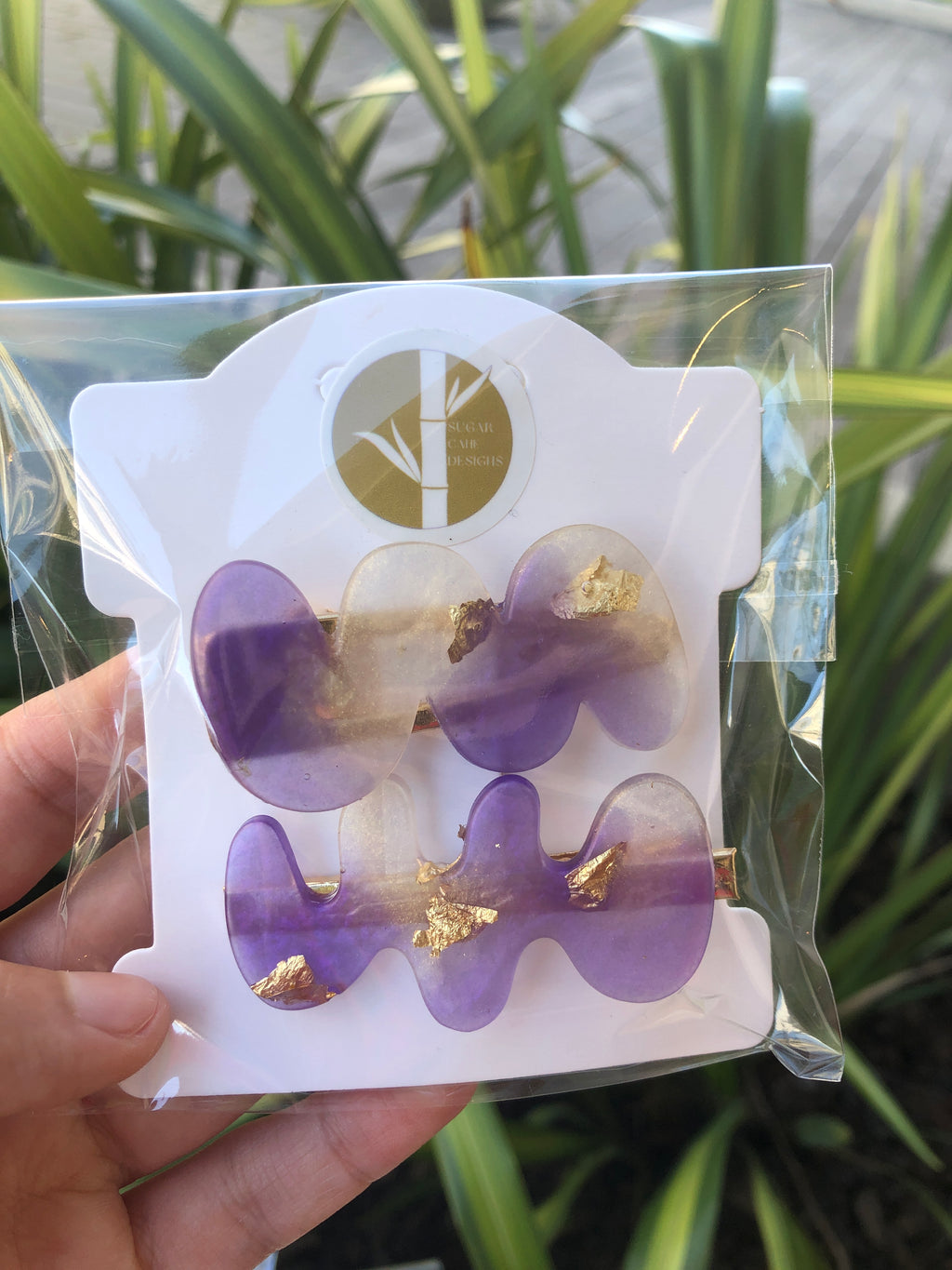 Resin clips